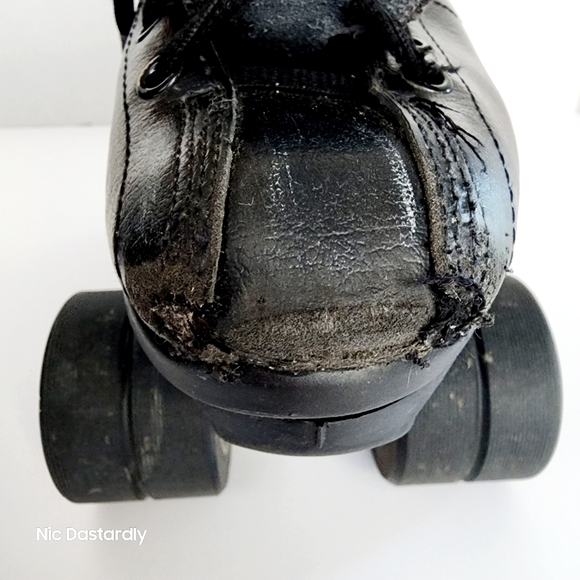 Riedell R3 Cayman Roller Skates | Unisex Size 7 - Picture 12 of 15